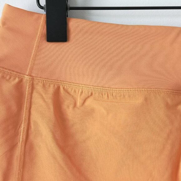 NWT LULULEMON MNOR Orange Lightweight Speed Up Low Rise 2.5" Lined Shorts 8 - Picture 4 of 9